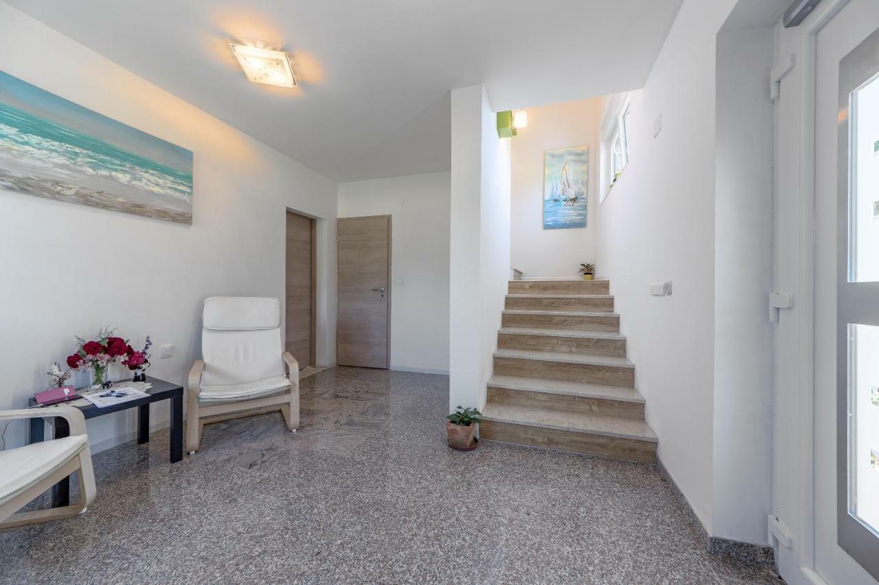 Apartment Lavander 02 Pula Bagian luar foto