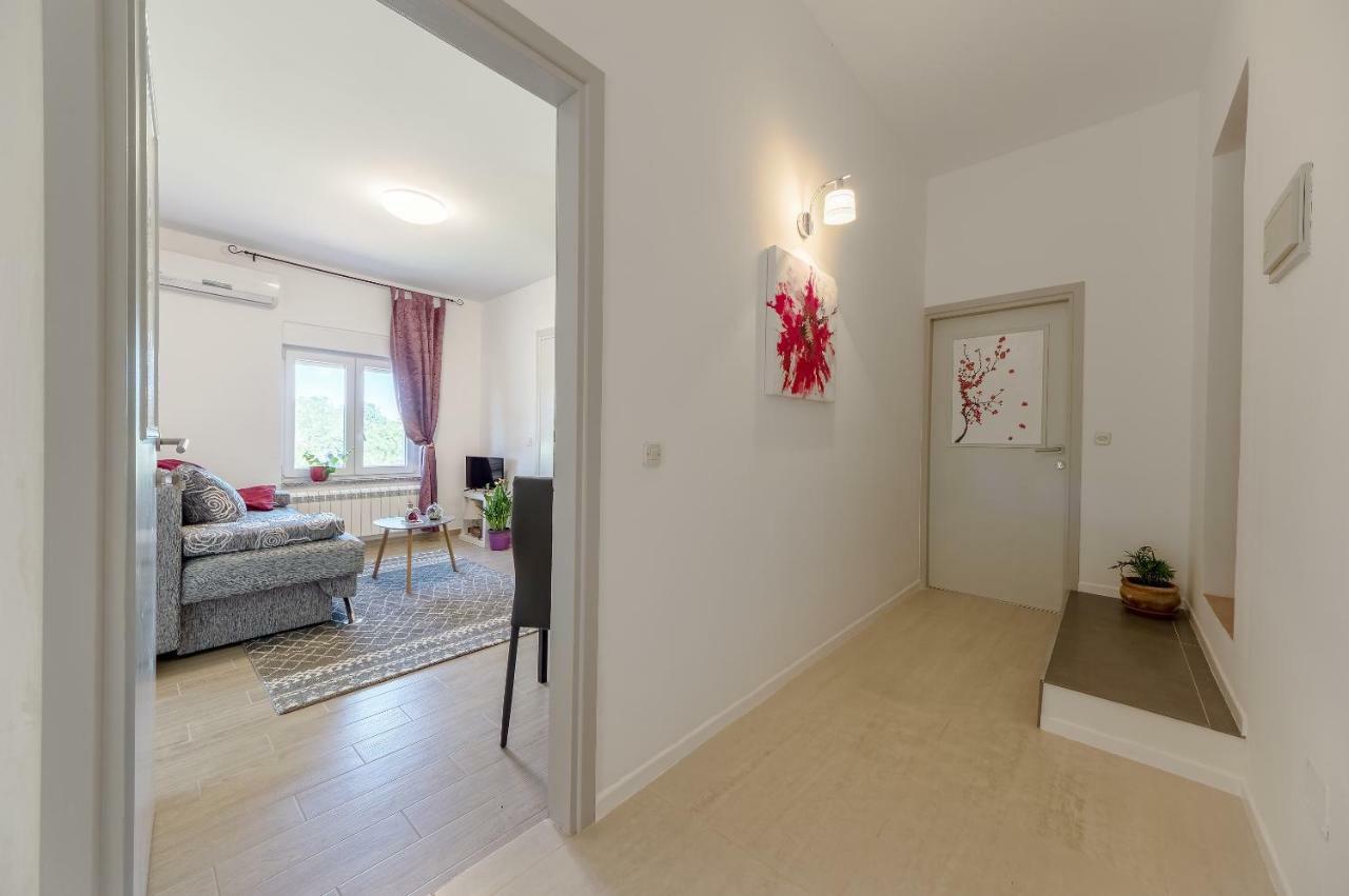 Apartment Lavander 02 Pula Bagian luar foto